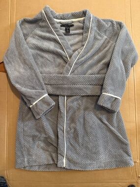 Tahari Gray Plush Robe with White Trim